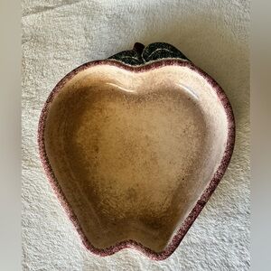 Vintage XLG Apple Shaped Pie Dish 11”x10”. T11